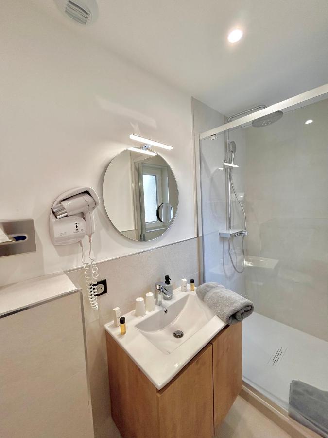 Hotel Les Deux Coteaux Tain-lʼHermitage Kültér fotó