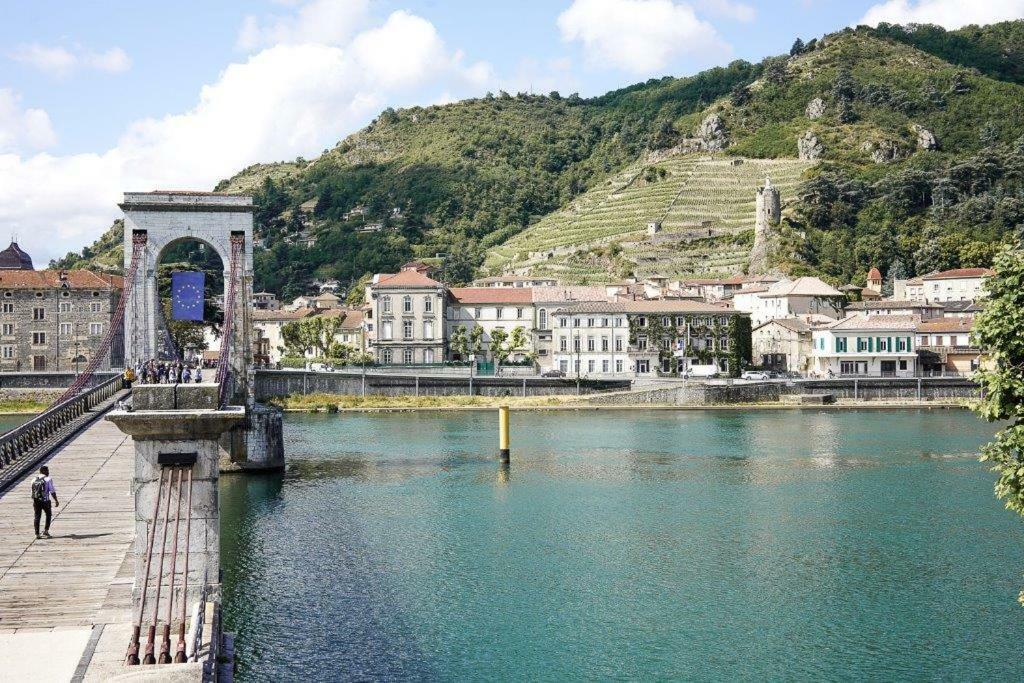 Hotel Les Deux Coteaux Tain-lʼHermitage Kültér fotó