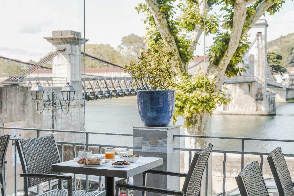 Hotel Les Deux Coteaux Tain-lʼHermitage Kültér fotó